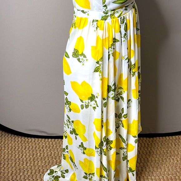 Maxi Lemon Print dress with crisscrossed back - Picture 8 of 12